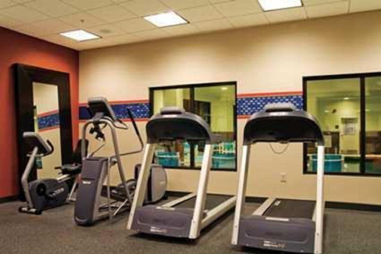 Hampton Inn & Suites Oklahoma City Airport Extérieur photo