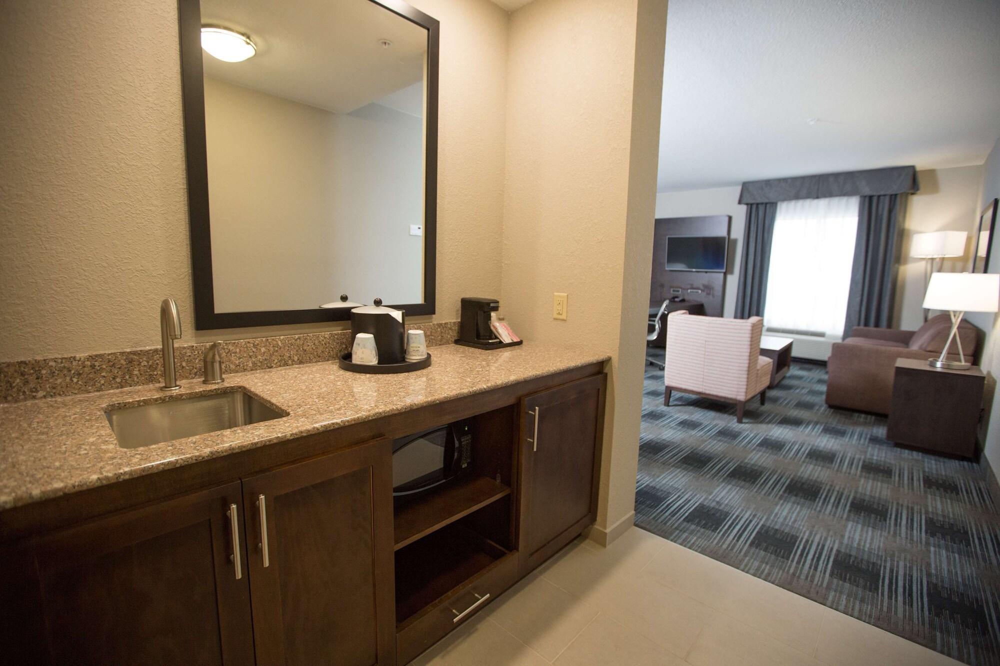 Hampton Inn & Suites Oklahoma City Airport Extérieur photo