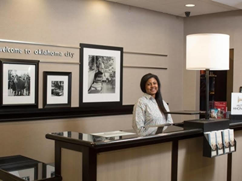 Hampton Inn & Suites Oklahoma City Airport Extérieur photo